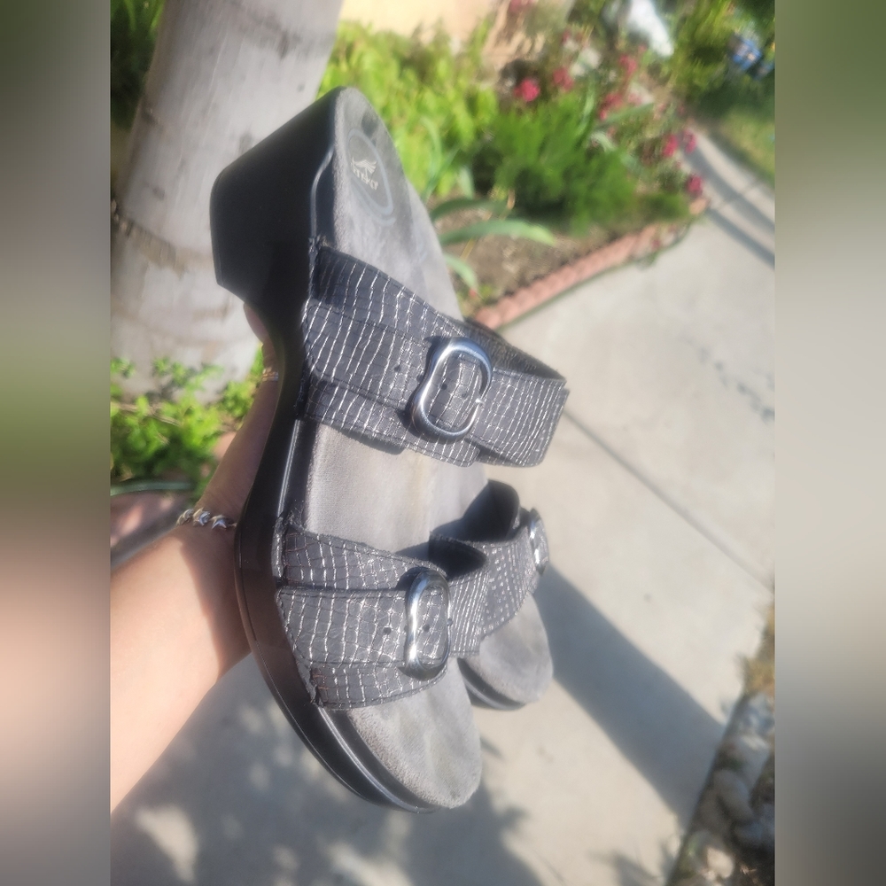 Danske sandals clogs